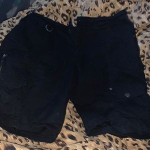 Style & Co Sz. 16 Black Cargo Shorts